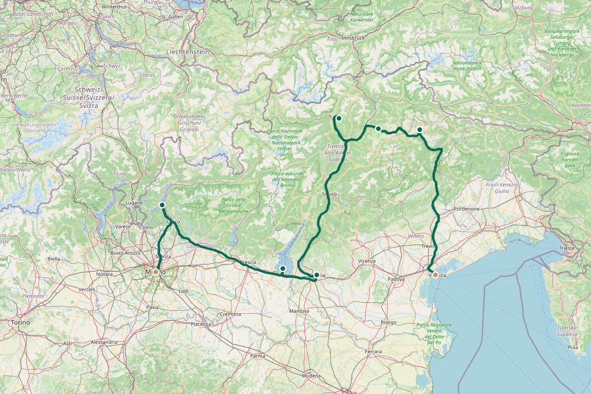Carte de l'itinéraire Road trip en Italie du Nord : lacs, Dolomites et Venise en 10 jours : Milan — sans la voiture, Milan → lac de Côme, Bellagio, Bellagio → lac de Garde, Sirmione, Sirmione → Vérone, Vérone → Bolzano → Val Gardena, Val Gardena et la Sella Ronda en voiture, Val Gardena → Cortina d'Ampezzo par les cols, Tre Cime di Lavaredo (et Misurina), Cortina → Venise, Venise, puis retour